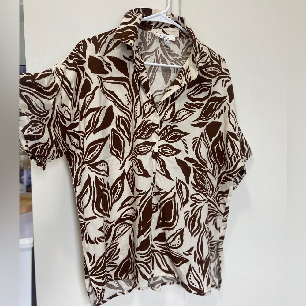 Brown and White Floral Casual Button Down Shirt